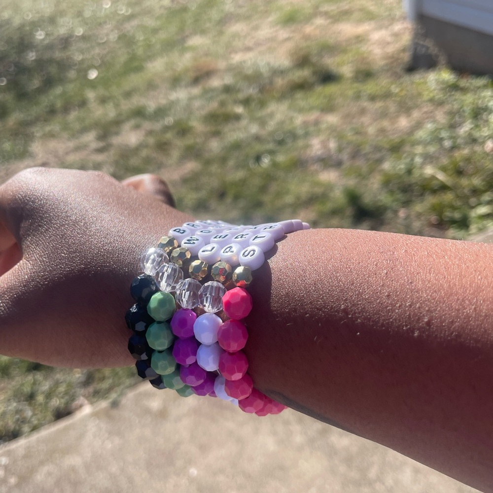 Affirmation bracelets - Picture 3 of 14